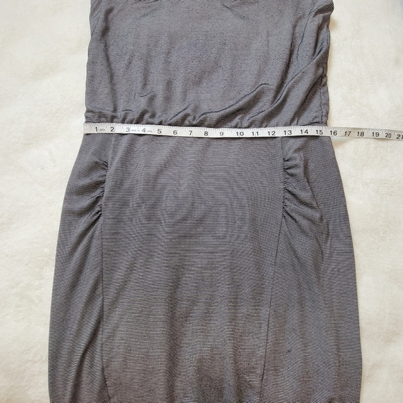 Athleta Westwood Dress Micro Stripe Gray Sleeveless Ruched Size M - Picture 9 of 14